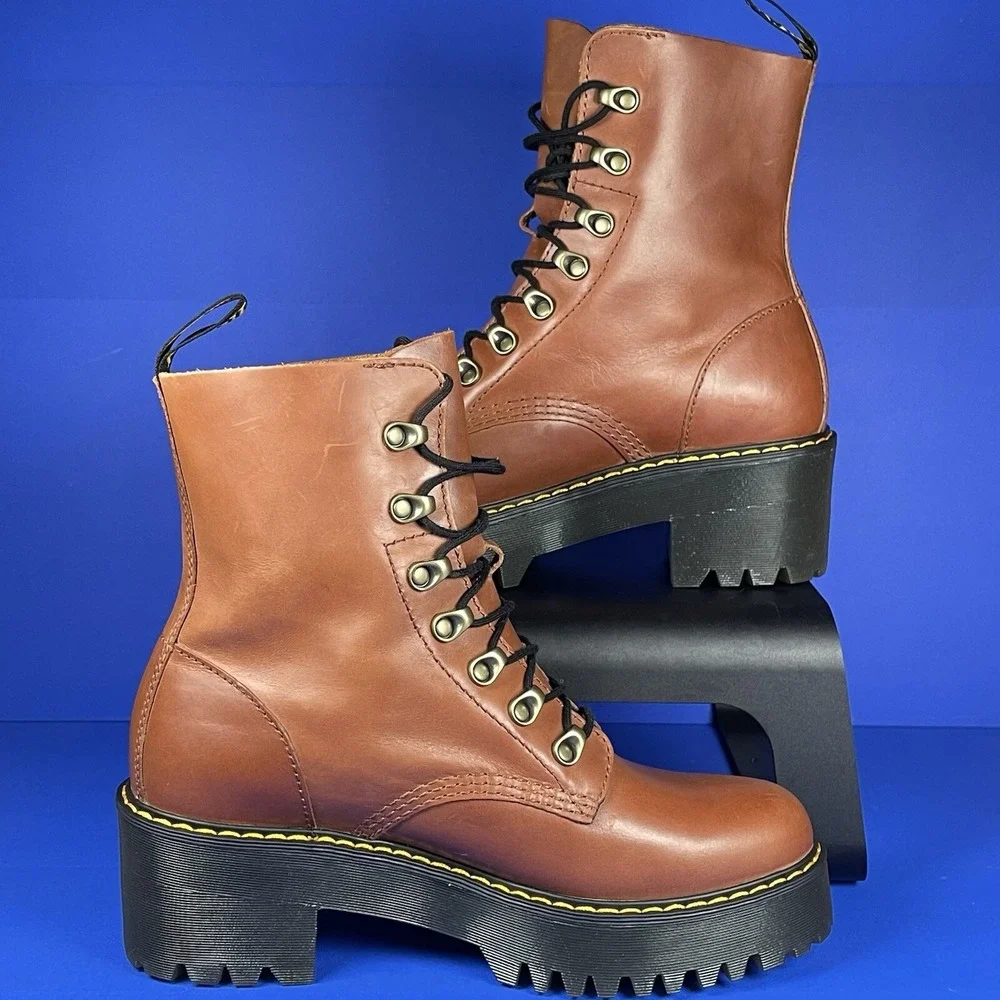 Dr. Martens Leona Heeled Tan Saddle Leather Womens Size 10 42 Lace Up Ankle Boot